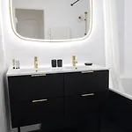Apartment Suquet View - Large Terrace - Private Parking Cannes